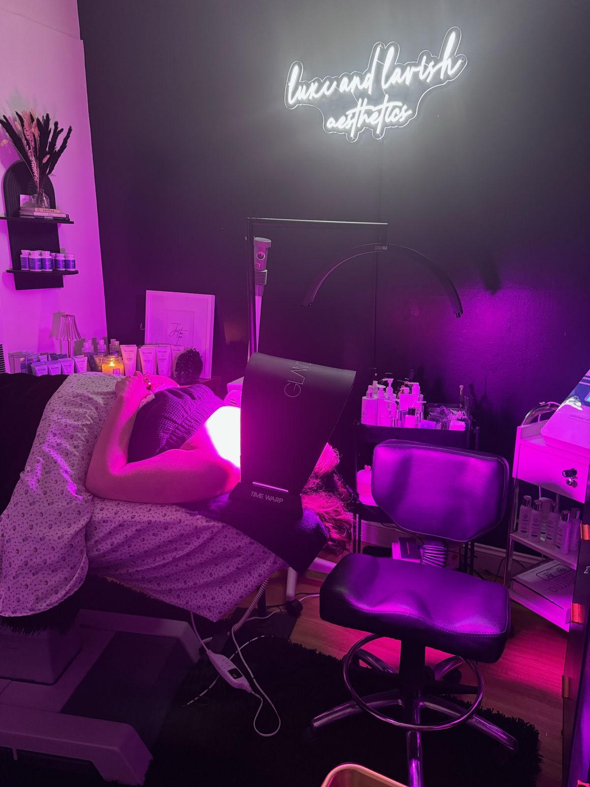 Treatment room with LED and neon lighting